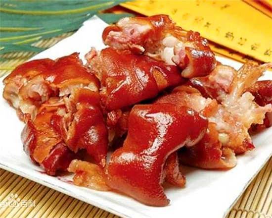 茶香薰豬手 Tea Flavored Pork Knuckles